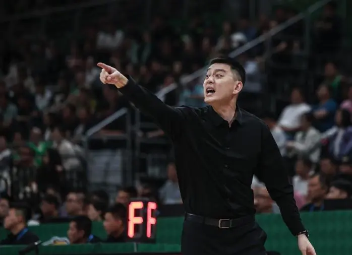 球队三夺总, 外援莫兰德, 老东家效力