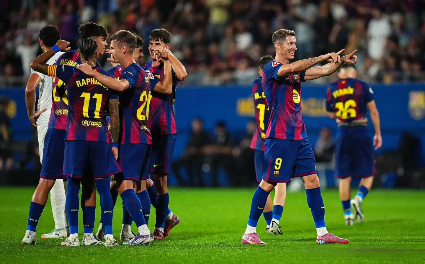 暂时落后于, amp, 纽卡斯尔联