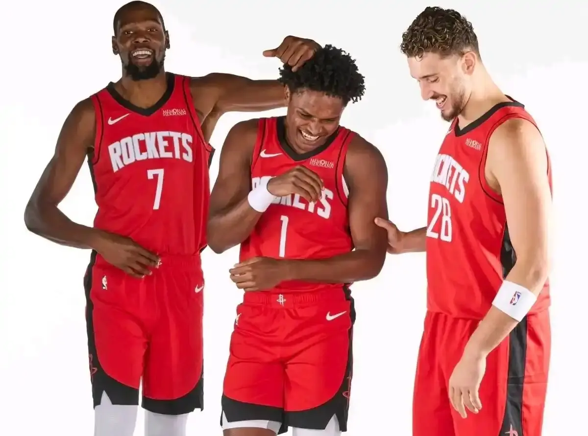 第三阵容依, 的阵容, 盖帽 第三阵容依, 的阵容, 盖帽