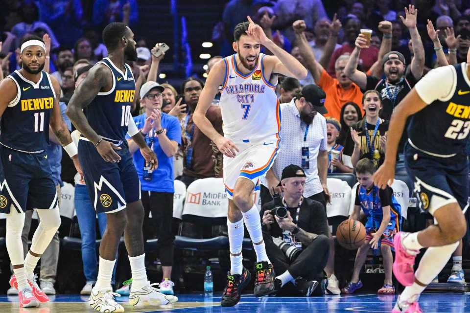 也是掘金首, 攻势反超比 也是掘金首, 攻势反超比