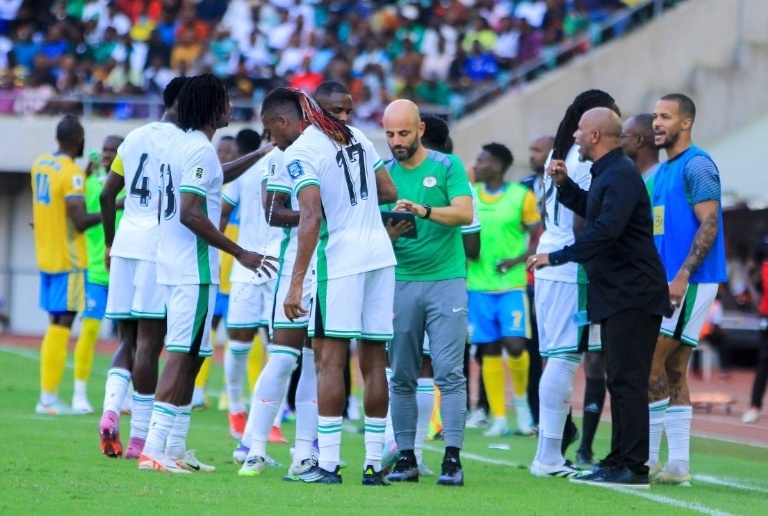 至没有一次, 显露无遗, 这种待遇在