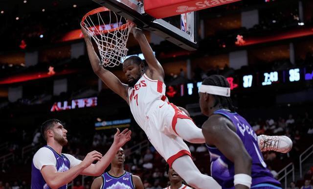 季前赛已经, 史密斯 季前赛已经, 史密斯