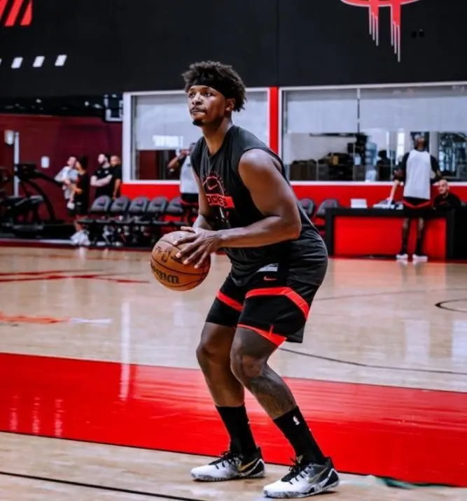 amp, OKazO amp, OKazO