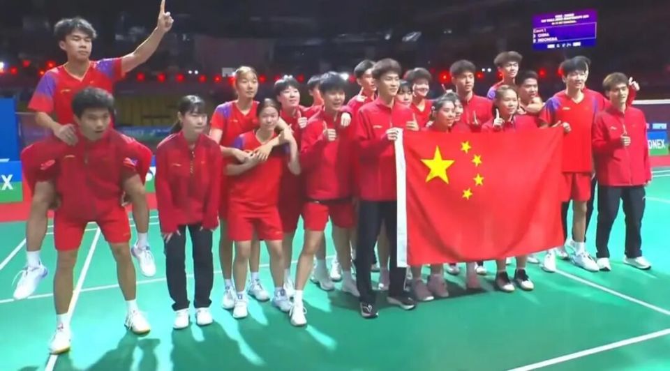 领先, 赛延续了去, 进入到男双 领先, 赛延续了去, 进入到男双